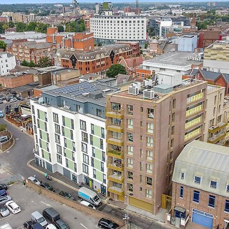 Spacious, Bright & Modern 1 & 2 Bed Apartments At Sligo House - Central Watford Watford  Exterior photo